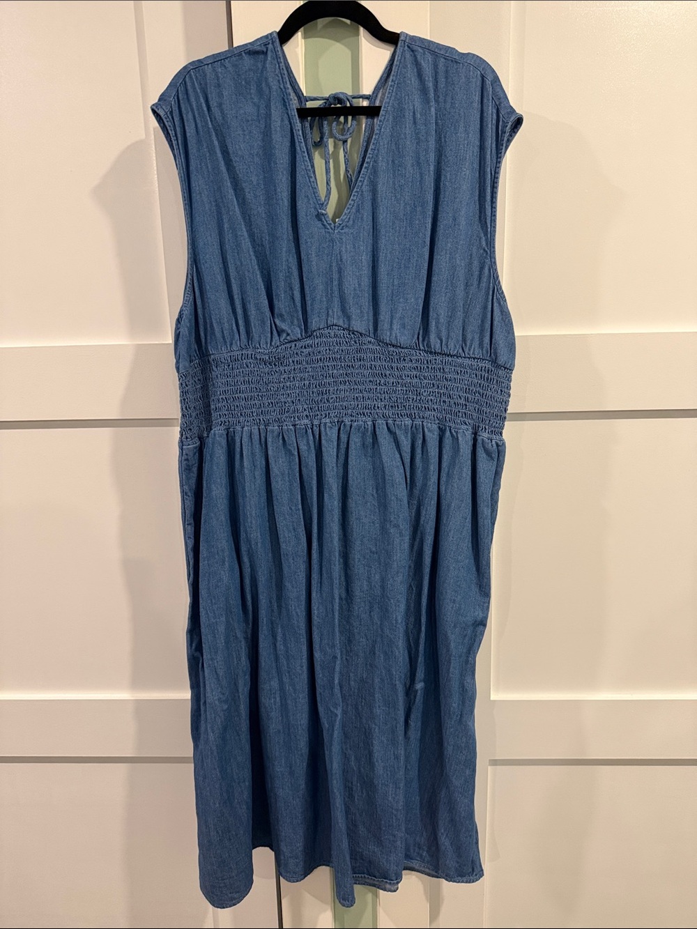 Old Navy Chambray V-neck Smocked Waist Midi Dress